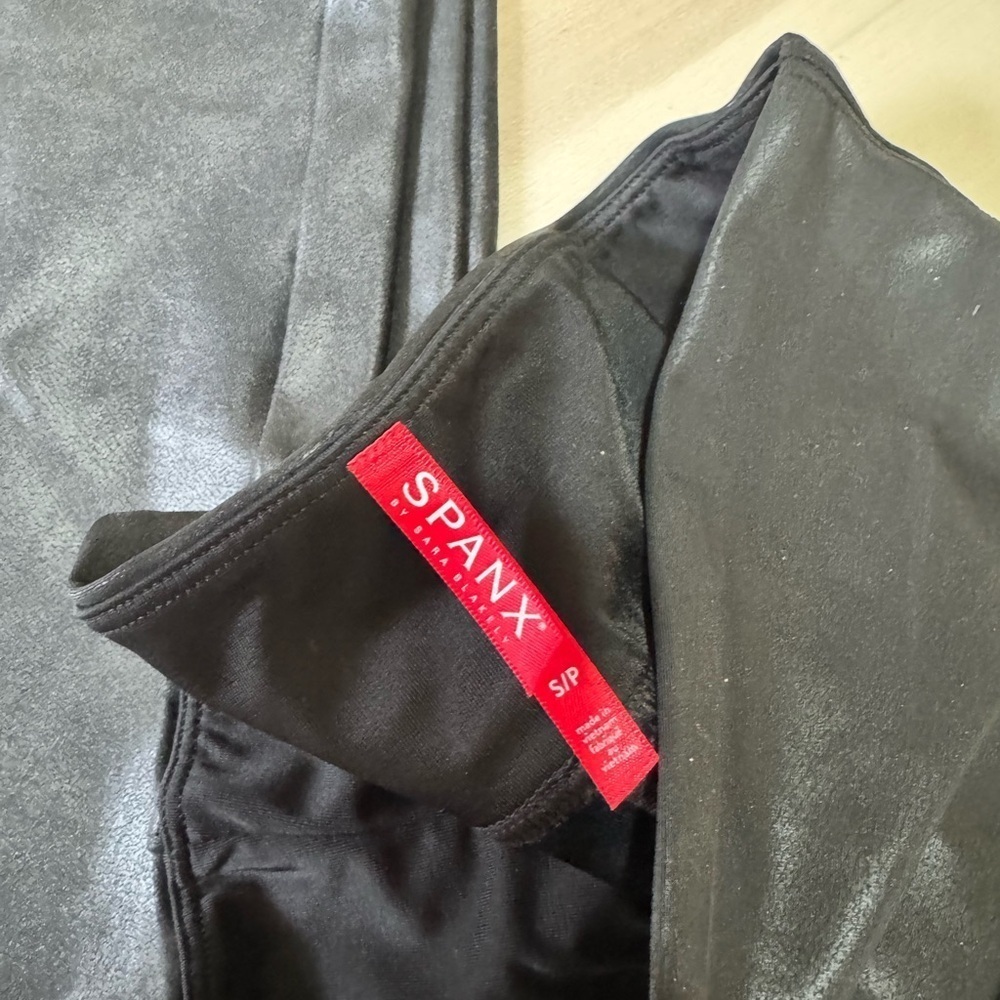 Spanx Faux Leather Leggings | Black | S - Picture 3 of 5